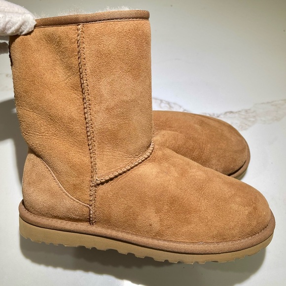 UGG Genuine Sheepskin Ankle boots, Camel, Size 6 - Picture 4 of 11
